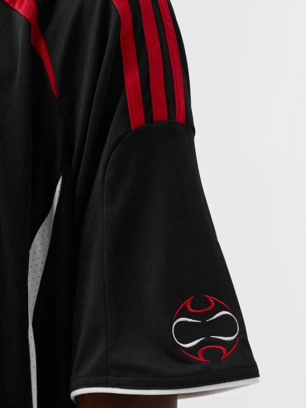 Man United Teamgeist Jersey 21/22 - Image 3
