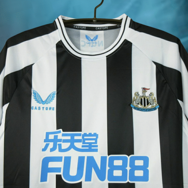 Newcastle Home Jersey 22/23 - Image 2