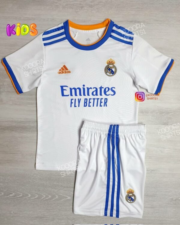 Real Madrid Home Kids kit 21/22 - Image 3