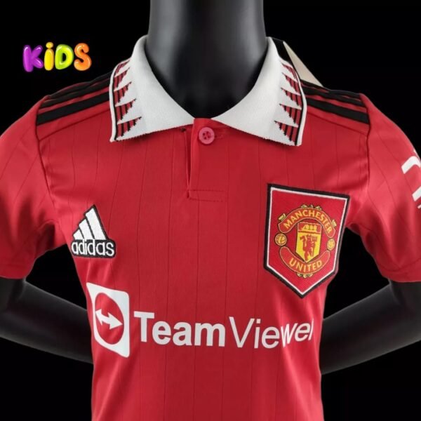 Man United Home Kids kit 22/23 - Image 3