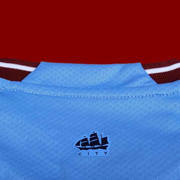 City Home Kids kit 22/23 - Image 3