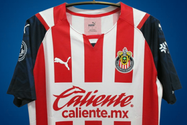 Guadalajara Home Jersey 21/22 - Image 3
