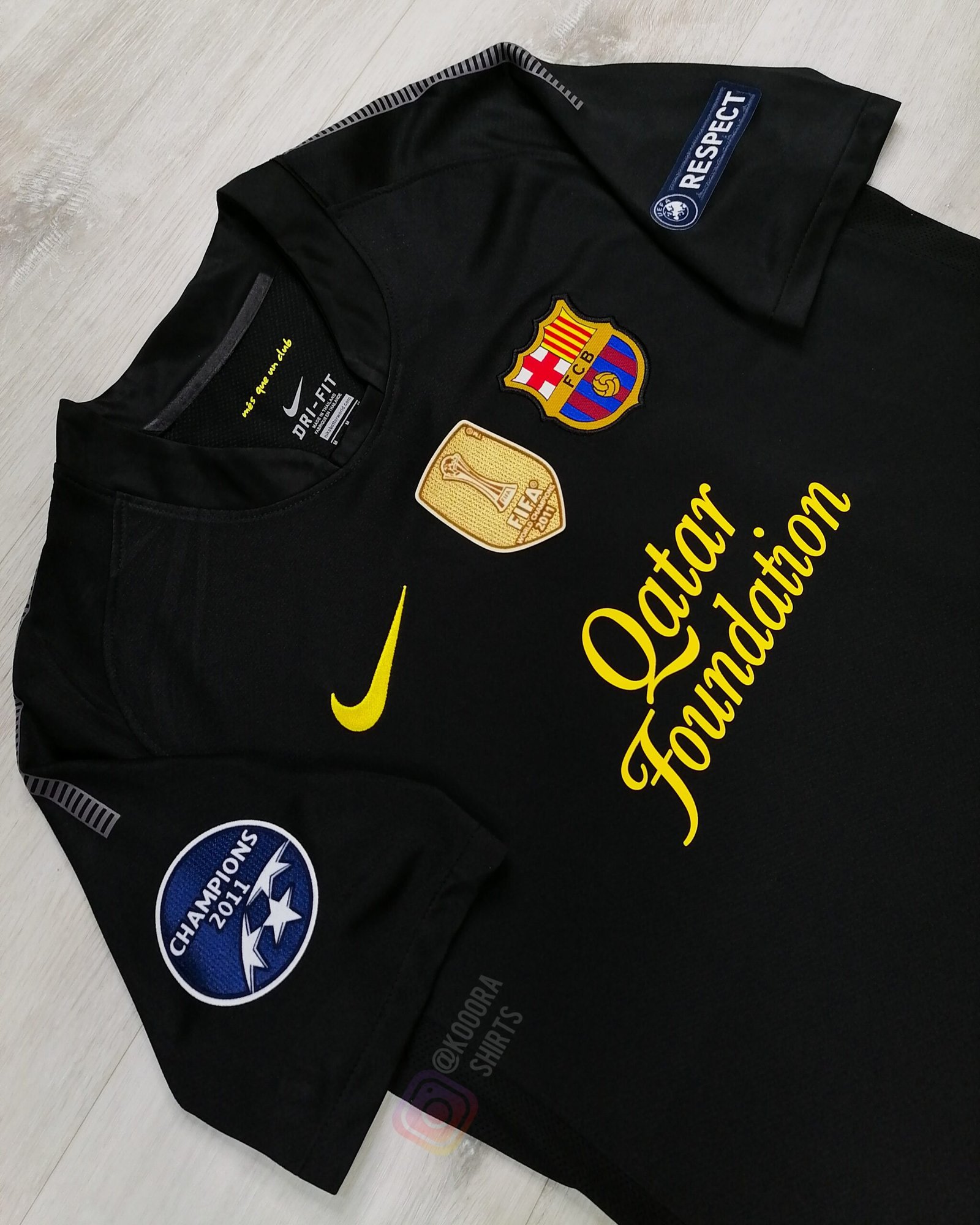 Messi Barcelona Away 2011/12 Jersey - Image 3